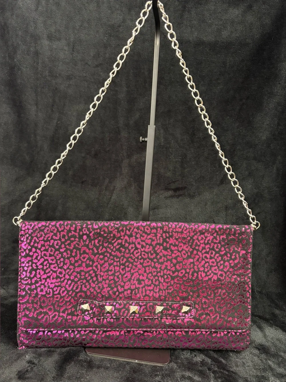 Betsey Johnson Y2K Pink Leopard Metallic Studded Chain Clutch Purse